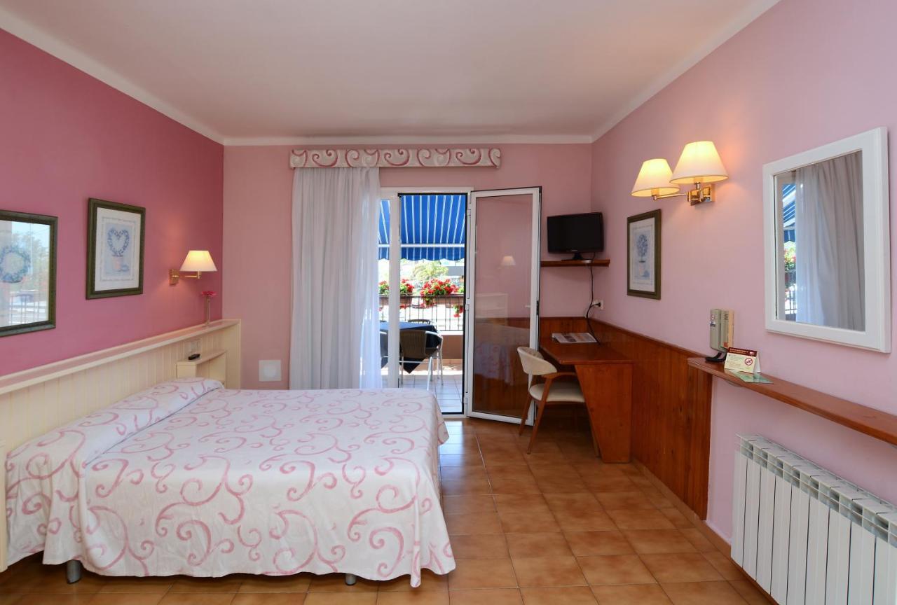Casa Feliu Hotel Santa Susanna Exterior photo