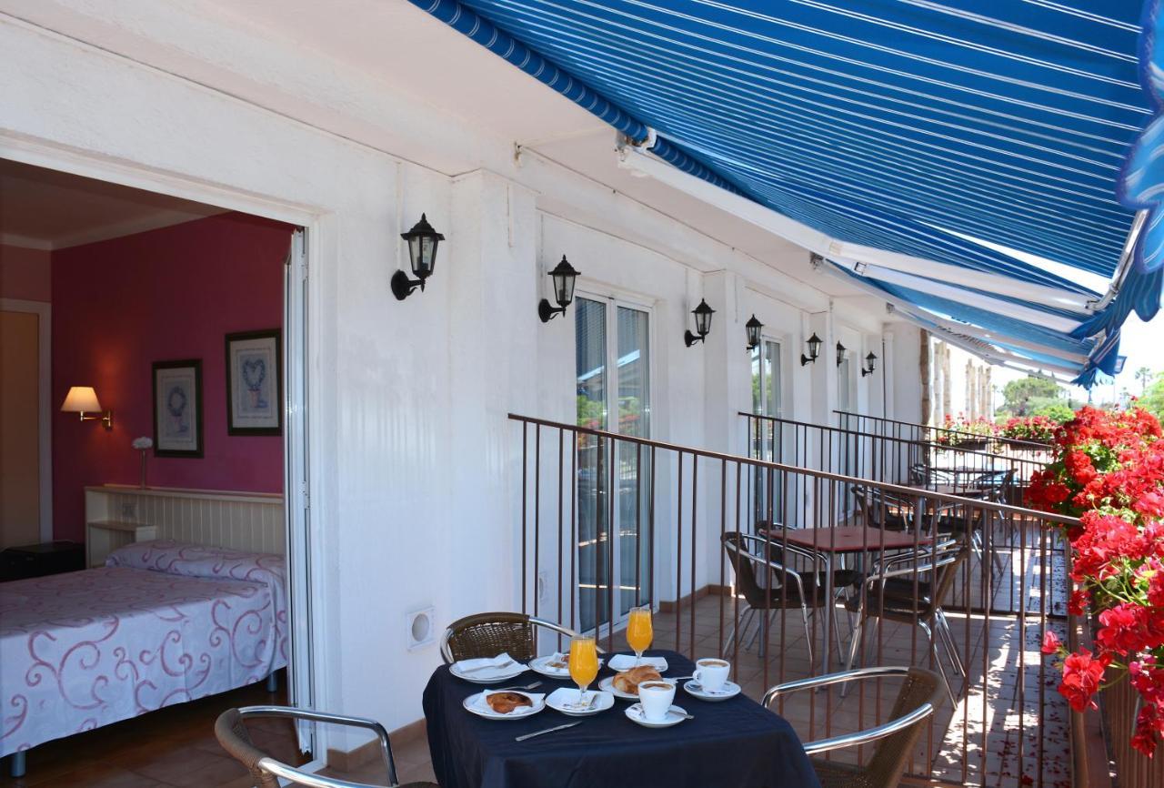 Casa Feliu Hotel Santa Susanna Exterior photo